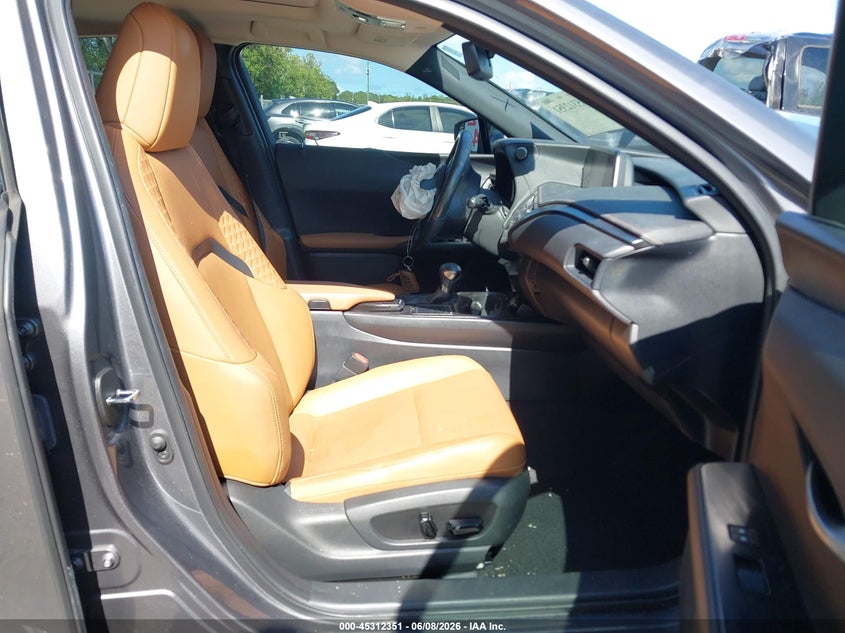 2021 Lexus Ux VIN JTHP3JBH4M2033462 IAAI salvage auction — FRONT END, Salvage Title, sold $2,700 on 2026-07-13 (photo 5)
