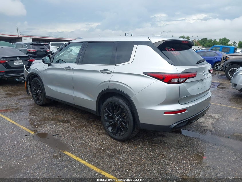 2022 Mitsubishi Outlander VIN JA4J4UA8XNZ070915 IAAI salvage auction — FRONT END, Salvage Title, sold $7,100 on 2026-07-22 (photo 3)