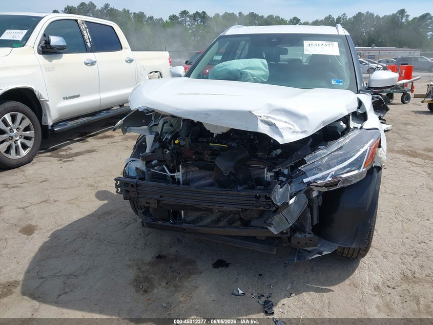 2024 Nissan Kicks VIN 3N1CP5CV0RL494456 IAAI salvage auction — FRONT END, Salvage Title, sold $1,650 on 2026-07-25 (photo 6)