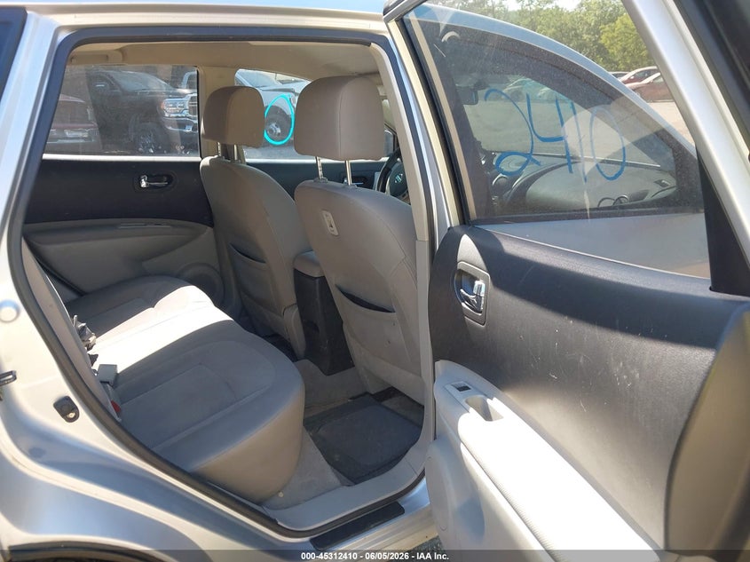 2011 Nissan Rogue sport VIN JN8AS5MV0BW667995 IAAI salvage auction — NORMAL WEAR, Clear (Pennsylvania), sold $400 on 2026-07-14 (photo 8)