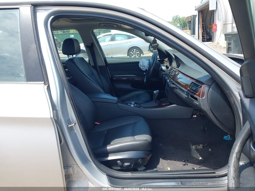 2011 BMW 3 series VIN WBAPK7G53BNN86909 IAAI salvage auction — NORMAL WEAR, Clear (New Jersey), sold $500 on 2026-07-09 (photo 5)