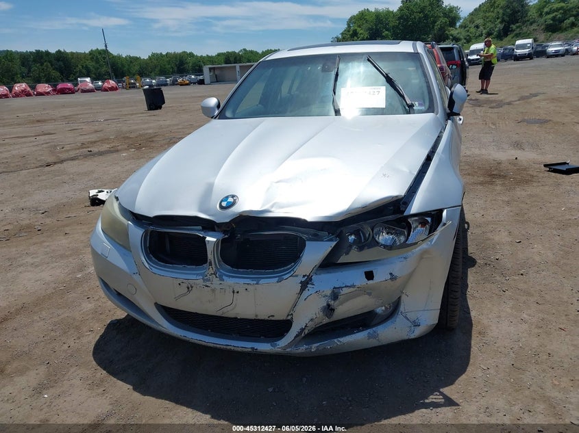 2011 BMW 3 series VIN WBAPK7G53BNN86909 IAAI salvage auction — NORMAL WEAR, Clear (New Jersey), sold $500 on 2026-07-09 (photo 6)