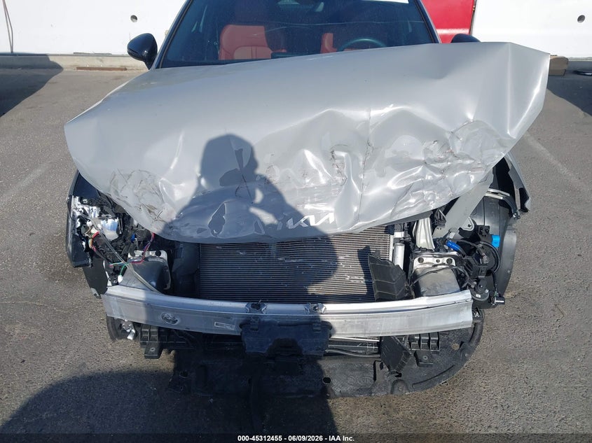 2025 Kia K5 VIN KNAG64J73S5395696 IAAI salvage auction — FRONT END, Salvage Title, sold $7,800 on 2026-07-30 (photo 6)