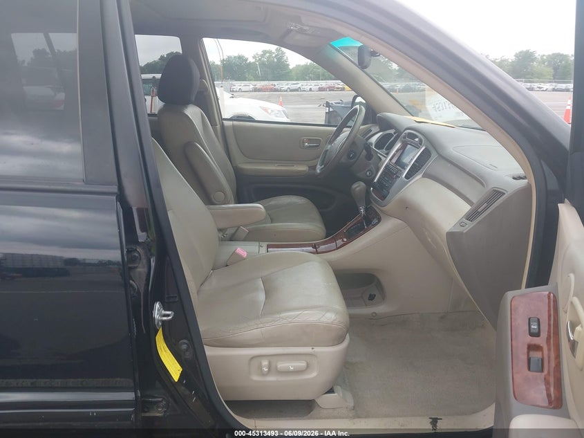 2006 Toyota Highlander hybrid VIN JTEEW21A260033285 IAAI salvage auction — FRONT END, Clear (Indiana), sold $575 on 2026-07-10 (photo 5)