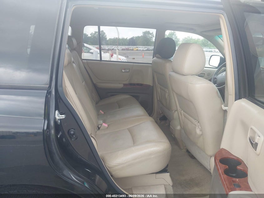 2006 Toyota Highlander hybrid VIN JTEEW21A260033285 IAAI salvage auction — FRONT END, Clear (Indiana), sold $575 on 2026-07-10 (photo 8)