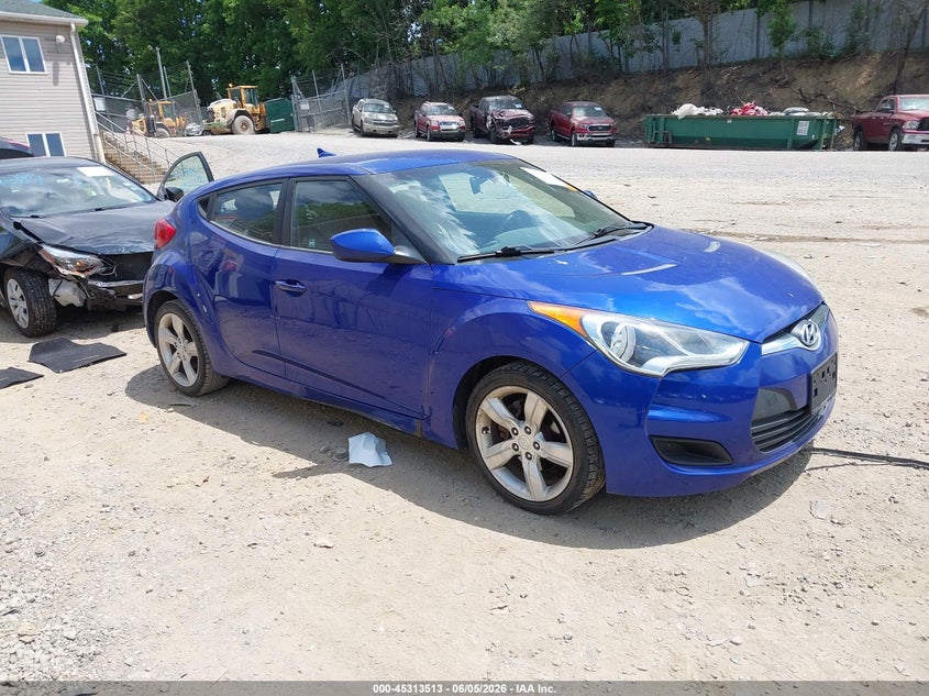 2012 Hyundai Veloster VIN KMHTC6AD5CU034923 IAAI salvage auction — LEFT FRONT, Salvage Title, sold $900 on 2026-07-07 (photo 1)
