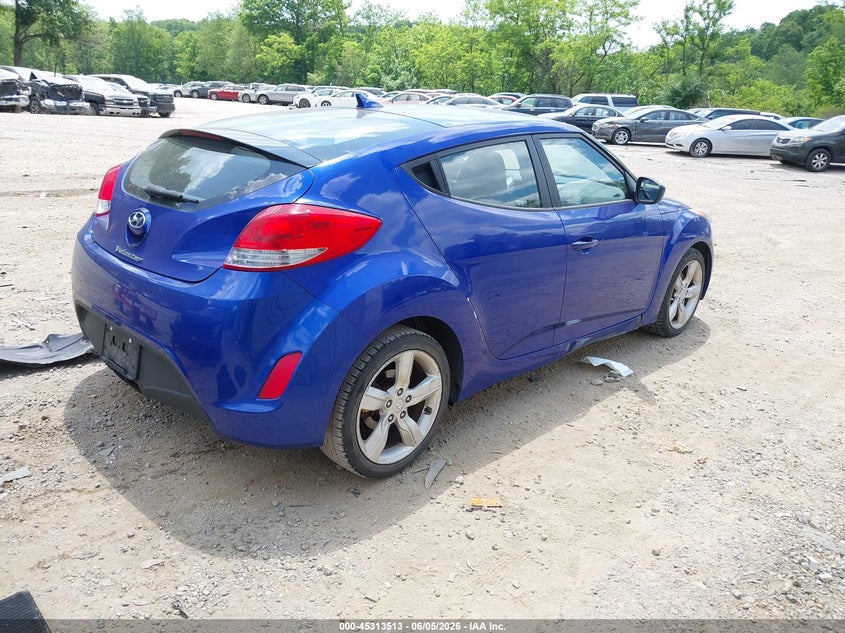 2012 Hyundai Veloster VIN KMHTC6AD5CU034923 IAAI salvage auction — LEFT FRONT, Salvage Title, sold $900 on 2026-07-07 (photo 4)