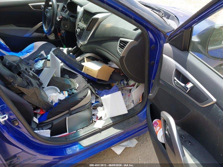 2012 Hyundai Veloster VIN KMHTC6AD5CU034923 IAAI salvage auction — LEFT FRONT, Salvage Title, sold $900 on 2026-07-07 (photo 5)