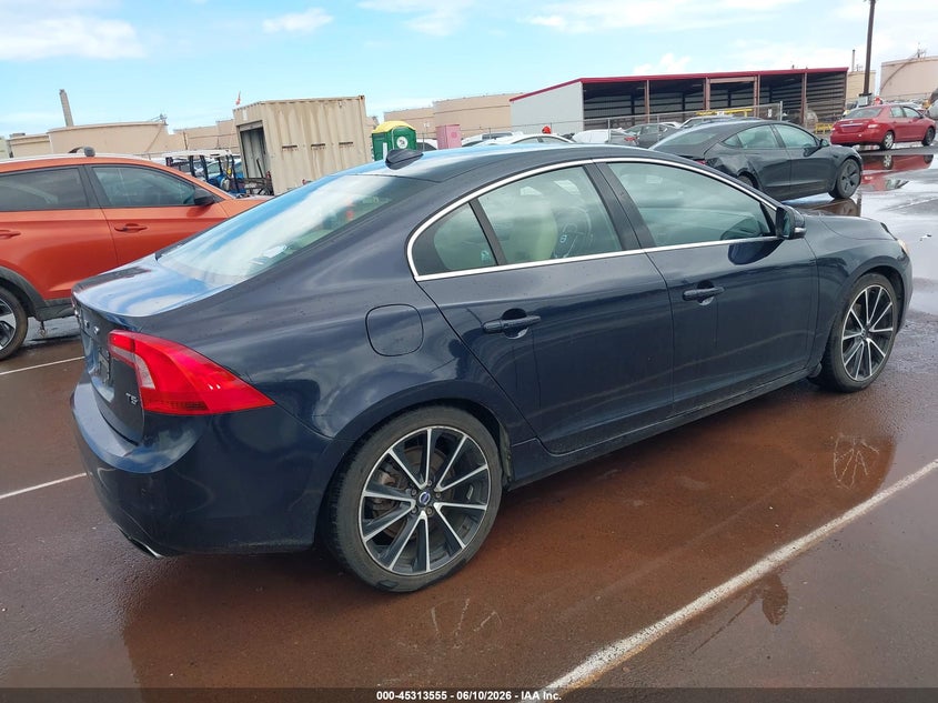 2016 Volvo S60 VIN YV126MFK8G2392824 IAAI salvage auction — NORMAL WEAR, Clear (Hawaii), sold $950 on 2026-08-04 (photo 4)