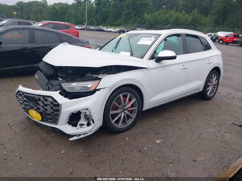 2024 Audi Sq5 VIN WA1B4AFY6R2031524 IAAI salvage auction — RIGHT SIDE, Salvage (Massachusetts), sold $425 on 2026-07-24 (photo 2)