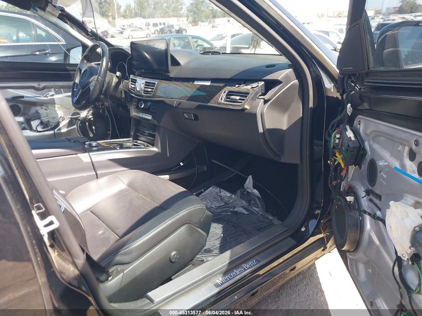 2015 Mercedes-benz E-klasse VIN WDDHF5KB3FB094990 IAAI salvage auction — REPOSSESSION, Salvage Title, sold $1,200 on 2026-07-22 (photo 5)