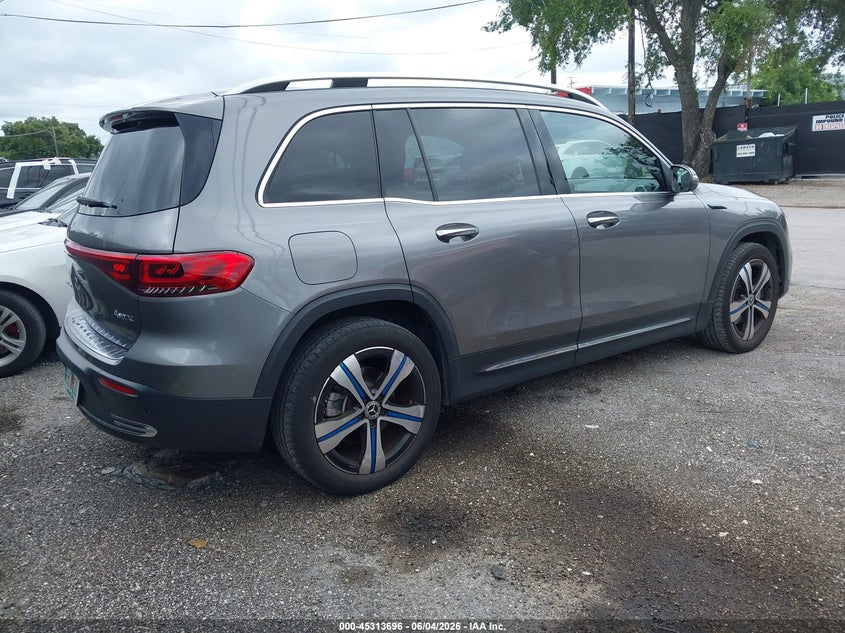 2022 Mercedes-benz Eqb VIN W1N9M1DB1NN007944 IAAI salvage auction — NORMAL WEAR, Salvage (Florida), sold $10,275 on 2026-07-08 (photo 4)
