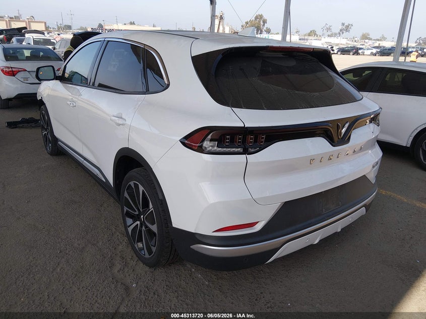2024 Vinfast Vf 8 VIN RLLV1AFA5RH008169 IAAI salvage auction — FRONT END, Salvage (California), sold $25 on 2026-07-29 (photo 3)