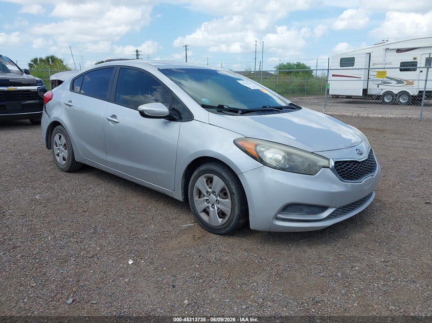 2016 Kia Forte VIN KNAFX4A67G5551407 IAAI salvage auction — REAR END, Salvage Title, sold $1,000 on 2026-07-21 (photo 1)
