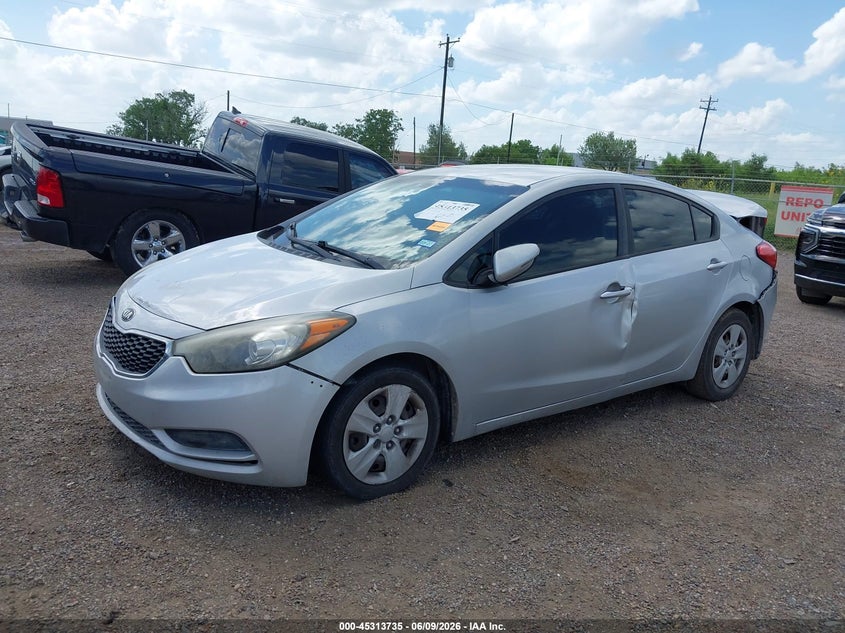2016 Kia Forte VIN KNAFX4A67G5551407 IAAI salvage auction — REAR END, Salvage Title, sold $1,000 on 2026-07-21 (photo 6)