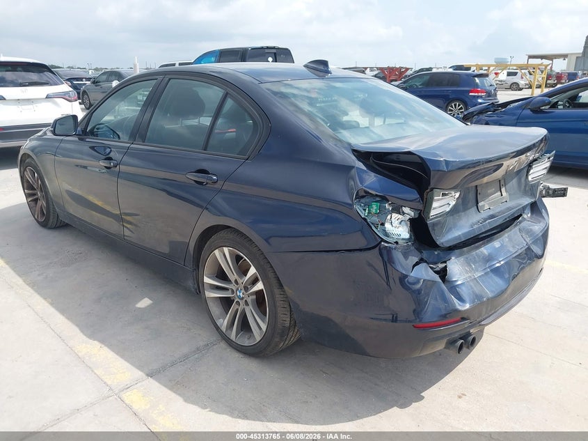 2012 BMW 3er VIN WBA3A5C53CF349571 IAAI salvage auction — REAR END, Salvage Title, sold $1,825 on 2026-07-06 (photo 3)