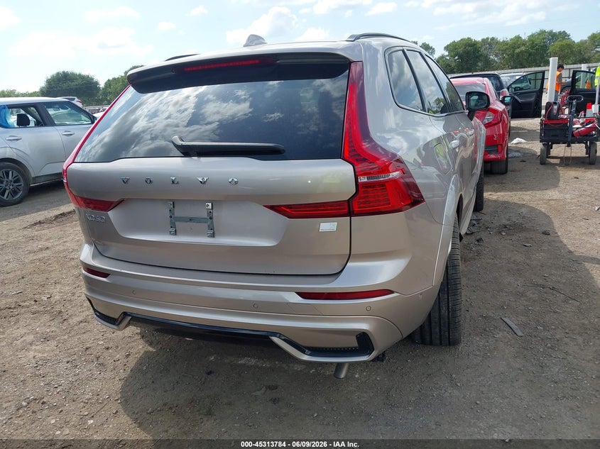 2024 Volvo Xc60 VIN YV4H60DM2R1711900 IAAI salvage auction — REAR END, Salvage Title, sold $19,600 on 2026-08-07 (photo 4)