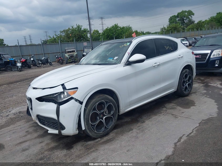 2020 Alfa romeo Stelvio VIN ZASPAKBN6L7C92398 IAAI salvage auction — FRONT END, Clear (Arkansas), sold $3,150 on 2026-07-13 (photo 2)