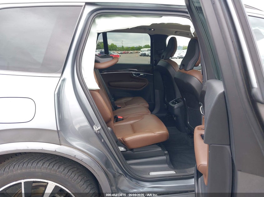 2019 Volvo Xc90 VIN YV4A22PK7K1438610 IAAI salvage auction — RIGHT SIDE, Salvage Title, sold $25 on 2026-07-31 (photo 8)