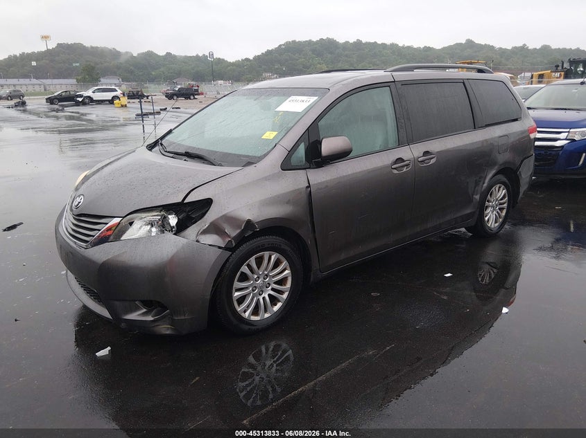 2013 Toyota Sienna VIN 5TDYK3DC2DS336528 IAAI salvage auction — LEFT FRONT, Salvage Title, sold $1,950 on 2026-07-14 (photo 2)