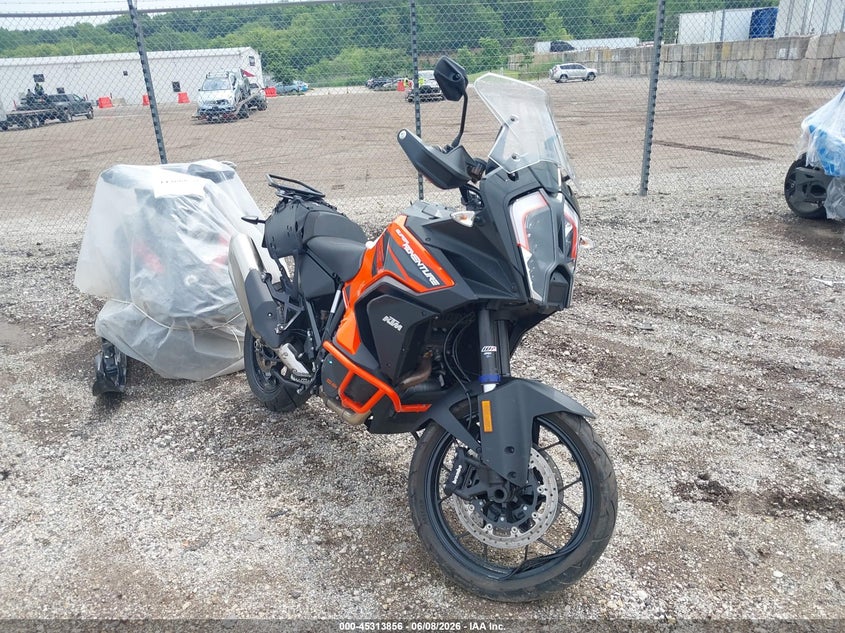 2023 Ktm VIN VBKV79400PM966334 IAAI salvage auction — FRONT END, Salvage Title, sold $4,050 on 2026-07-21 (photo 1)