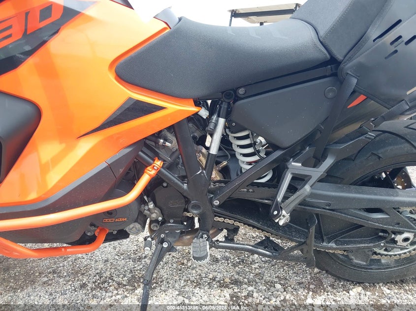 2023 Ktm VIN VBKV79400PM966334 IAAI salvage auction — FRONT END, Salvage Title, sold $4,050 on 2026-07-21 (photo 9)