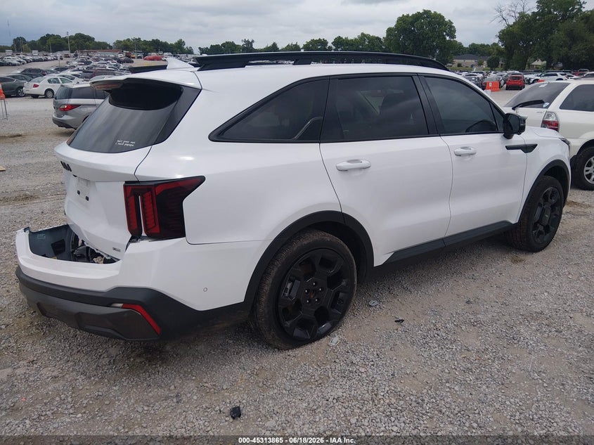 2024 Kia Sorento VIN 5XYRKDJFXRG290041 IAAI salvage auction — LEFT SIDE, Salvage Title, sold $5,600 on 2026-07-22 (photo 4)