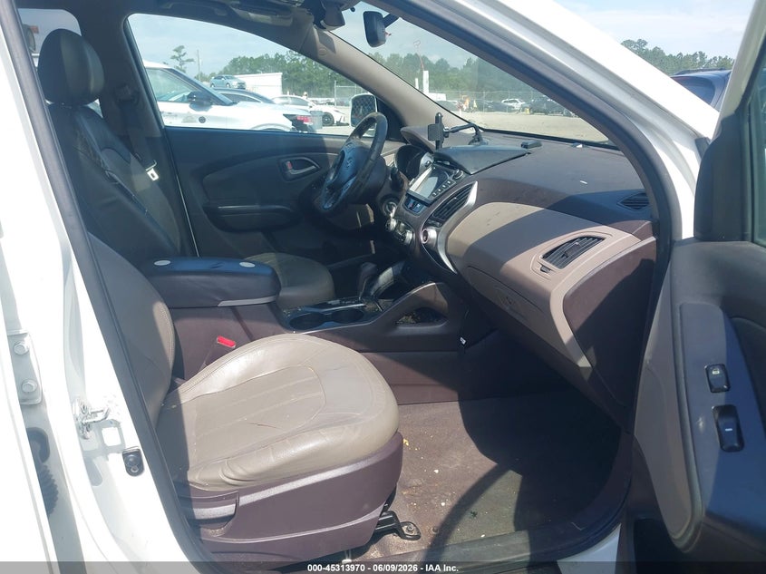 2011 Hyundai Tucson VIN KM8JU3ACXBU235693 IAAI salvage auction — LEFT FRONT, Salvage (Georgia), sold $325 on 2026-07-31 (photo 5)