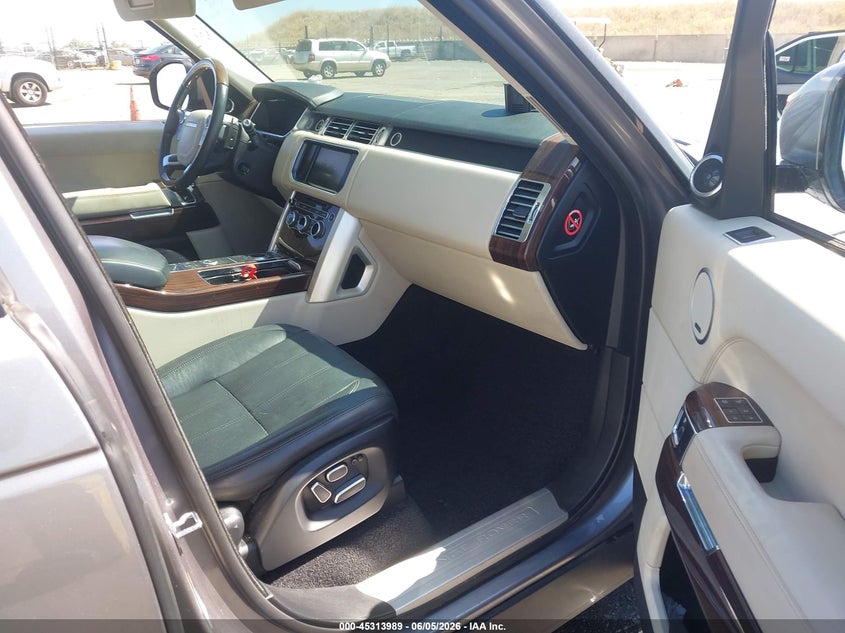 2013 Land rover RANGE ROVER VIN SALGS2DF8DA117529 IAAI salvage auction — ENGINE DAMAGE, Salvage Title, sold $2,550 on 2026-07-08 (photo 5)