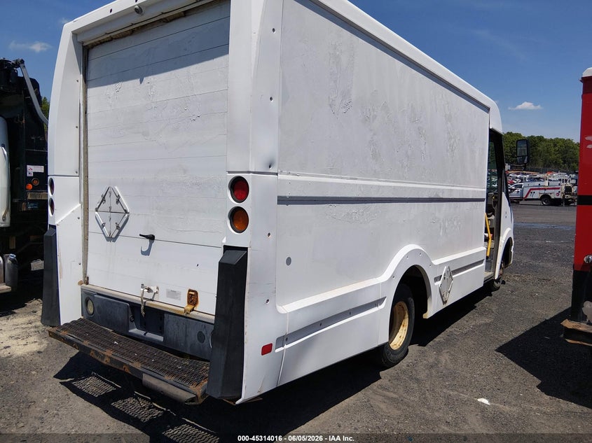 2013 Isuzu VIN JALB4T179D7W00120 IAAI salvage auction — UNKNOWN, Salvage Title, sold $500 on 2026-08-01 (photo 4)