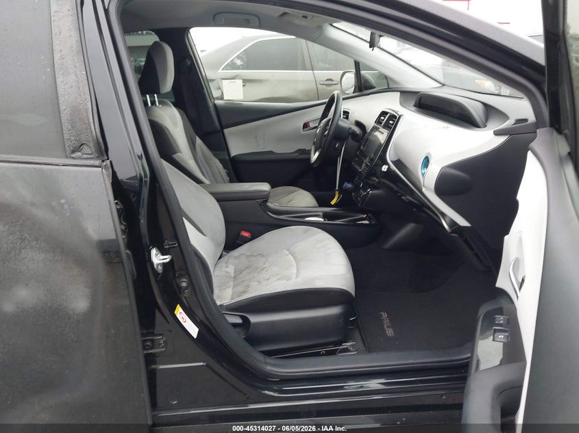 2016 Toyota Prius VIN JTDKARFU8G3020767 IAAI salvage auction — EXTERIOR BURN, Salvage Title, sold $2,550 on 2026-07-23 (photo 5)