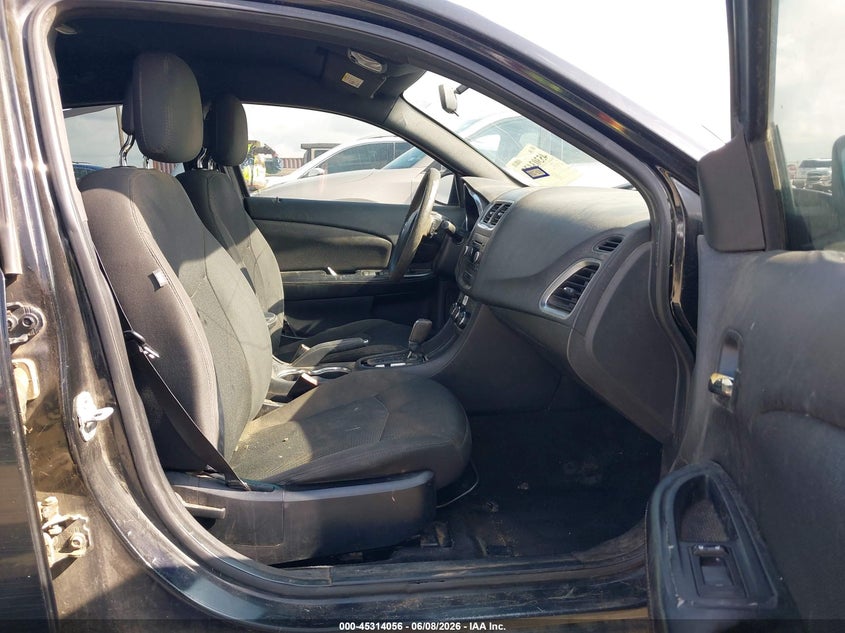 2012 Dodge Avenger VIN 1C3CDZAB0CN243423 IAAI salvage auction — NORMAL WEAR, Clear (Texas), sold $250 on 2026-07-09 (photo 5)