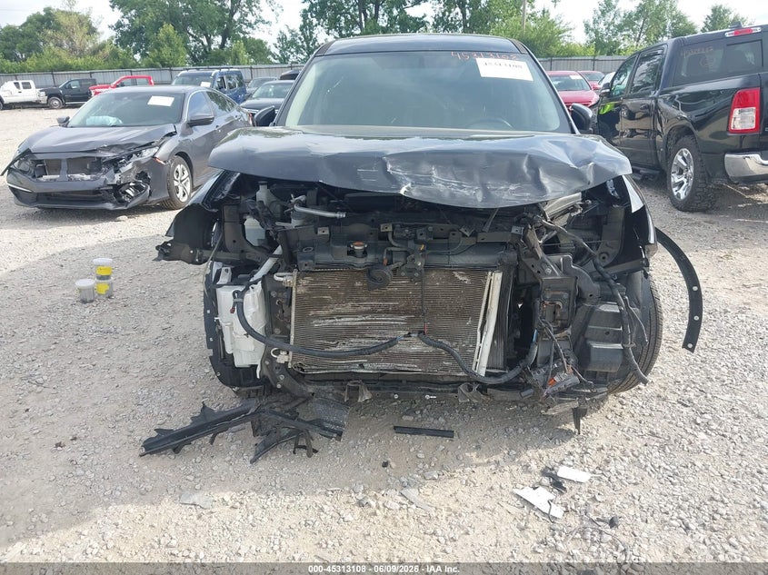 2017 Nissan Rogue VIN JN8AT2MV6HW009201 IAAI salvage auction — FRONT & REAR, Salvage Title, sold $575 on 2026-07-22 (photo 6)
