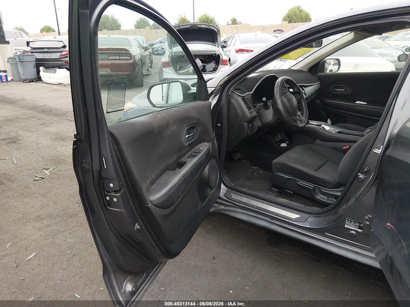 2017 Honda Hr-v VIN 3CZRU5H34HG705098 IAAI salvage auction — REAR END, Salvage Title, sold $2,750 on 2026-07-12 (photo 5)