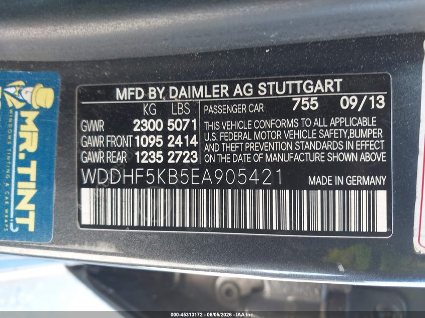 2014 Mercedes-benz E-klasse VIN WDDHF5KB5EA905421 IAAI salvage auction — RIGHT SIDE, Salvage Title, sold $550 on 2026-08-12 (photo 9)