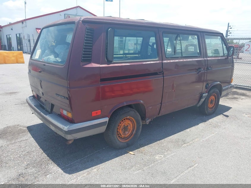 1990 Volkswagen VIN WV2YB0259LH051641 IAAI salvage auction — ALL OVER, Clear (Louisiana), sold $550 on 2026-07-29 (photo 4)