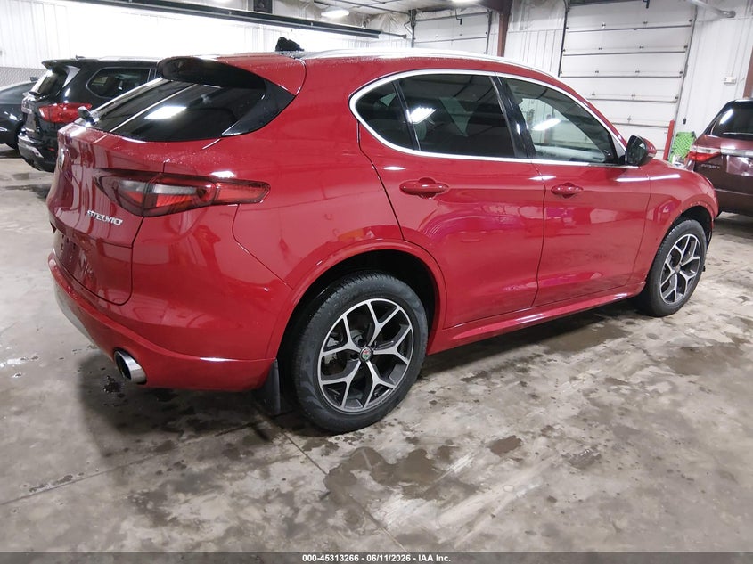 2021 Alfa romeo Stelvio VIN ZASPAKBN8M7C99533 IAAI salvage auction — FRONT END, Salvage (Iowa), sold $10,825 on 2026-07-21 (photo 4)