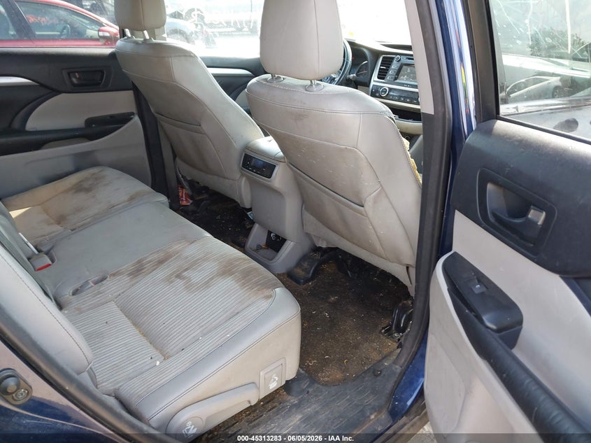 2015 Toyota Highlander VIN 5TDBKRFH3FS212191 IAAI salvage auction — FRONT & REAR, Salvage Title, sold $4,050 on 2026-07-28 (photo 8)