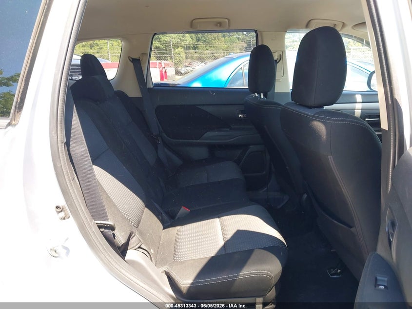2017 Mitsubishi Outlander VIN JA4AD3A34HZ023639 IAAI salvage auction — FRONT END, Salvage Title, sold $1,475 on 2026-07-16 (photo 8)