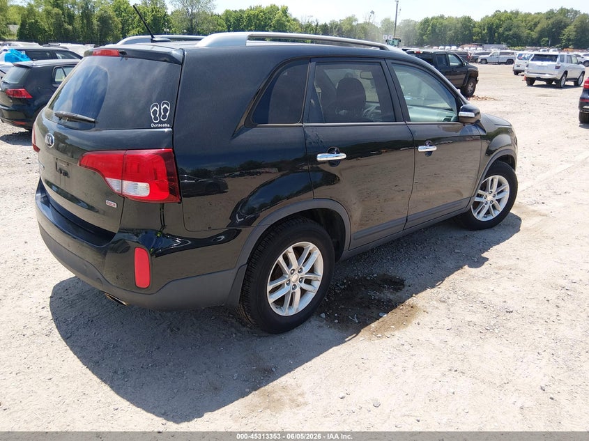 2015 Kia Sorento VIN 5XYKT4A62FG594734 IAAI salvage auction — NORMAL WEAR, Clear (New Jersey), sold $1,125 on 2026-07-07 (photo 4)