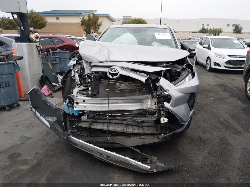 2024 Toyota Rav 4 VIN 2T3H1RFV8RC256095 IAAI salvage auction — FRONT & REAR, Salvage Title, sold $5,600 on 2026-08-14 (photo 6)