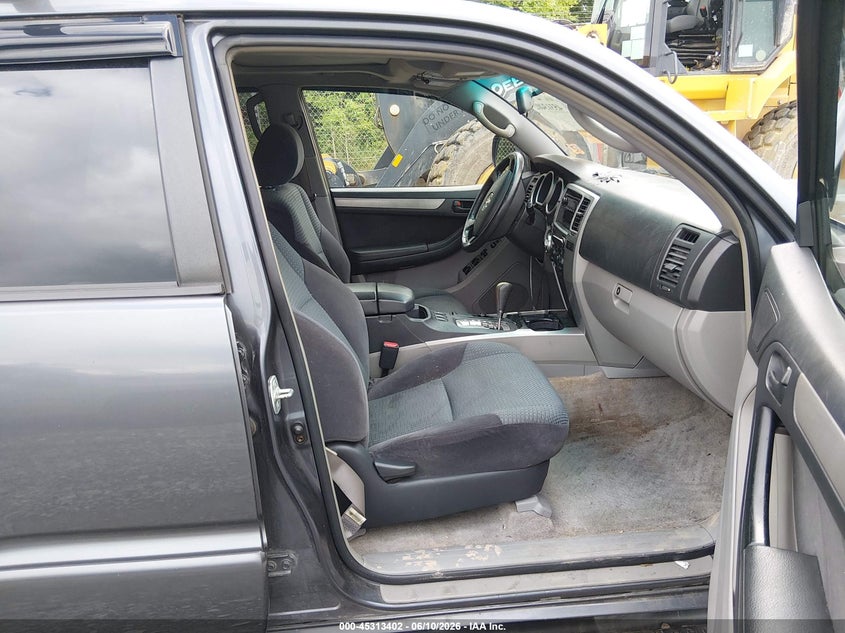 2004 Toyota 4runner VIN JTEBU14R848022732 IAAI salvage auction — LEFT FRONT, Salvage (West Virginia), sold $2,700 on 2026-07-29 (photo 5)
