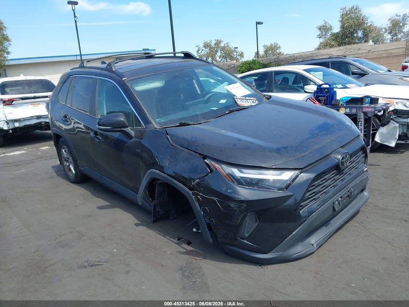 2024 Toyota Rav 4 VIN 2T3W1RFV2RC280951 IAAI salvage auction — RIGHT FRONT, Salvage Title, sold $11,900 on 2026-07-19 (photo 1)