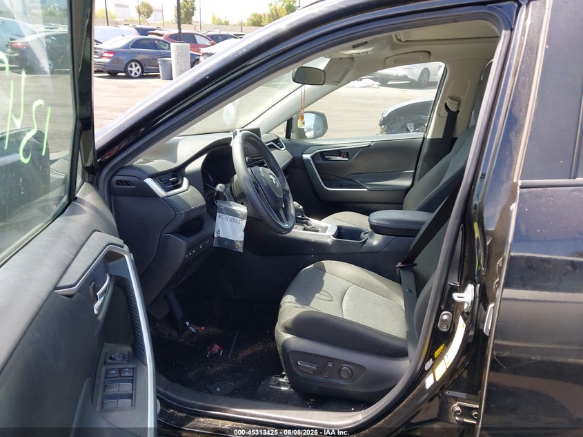 2024 Toyota Rav 4 VIN 2T3W1RFV2RC280951 IAAI salvage auction — RIGHT FRONT, Salvage Title, sold $11,900 on 2026-07-19 (photo 5)