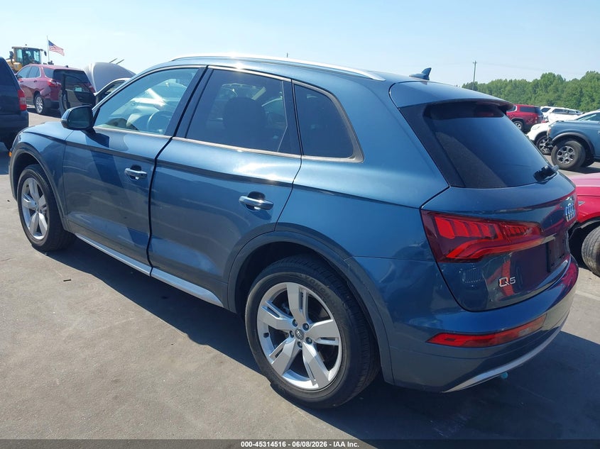 2018 Audi Q5 VIN WA1ANAFY8J2010123 IAAI salvage auction — WATER/FLOOD, Salvage Title, sold $5,600 on 2026-07-10 (photo 3)