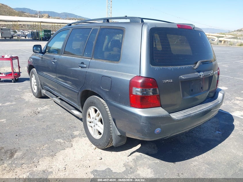 2005 Toyota Highlander VIN JTEGD21A850111081 IAAI salvage auction — NORMAL WEAR, Clear (California), sold $700 on 2026-07-22 (photo 3)