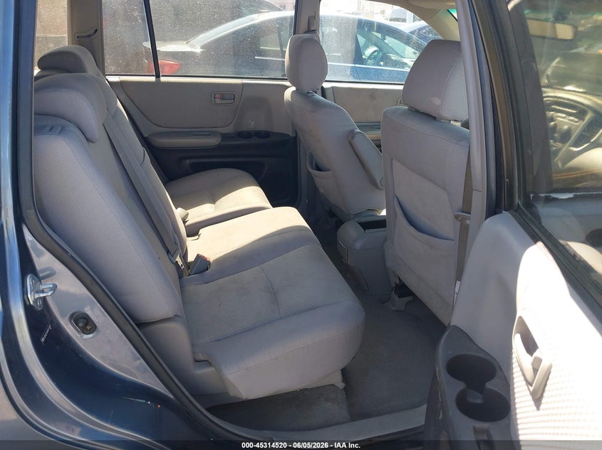 2005 Toyota Highlander VIN JTEGD21A850111081 IAAI salvage auction — NORMAL WEAR, Clear (California), sold $700 on 2026-07-22 (photo 8)