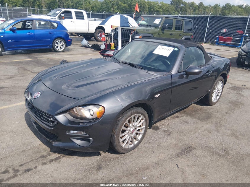 2017 Fiat 124 spider VIN JC1NFAEK4H0103466 IAAI salvage auction — LEFT & RIGHT, Salvage (South Carolina), sold $3,400 on 2026-07-29 (photo 2)