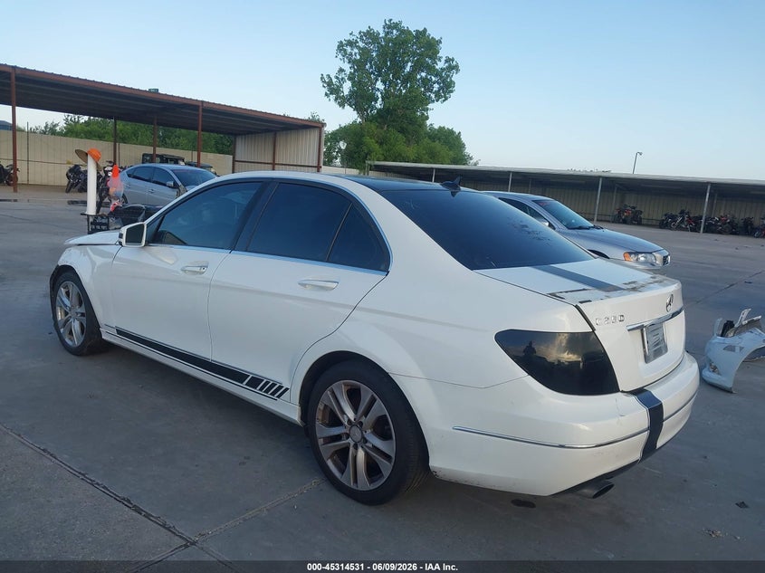 2013 Mercedes-benz C-klasse VIN WDDGF4HB8DA860115 IAAI salvage auction — FRONT END, Original (Texas), sold $900 on 2026-08-13 (photo 3)