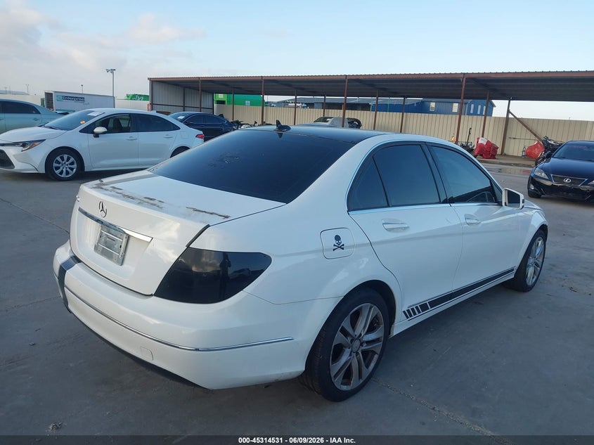 2013 Mercedes-benz C-klasse VIN WDDGF4HB8DA860115 IAAI salvage auction — FRONT END, Original (Texas), sold $900 on 2026-08-13 (photo 4)